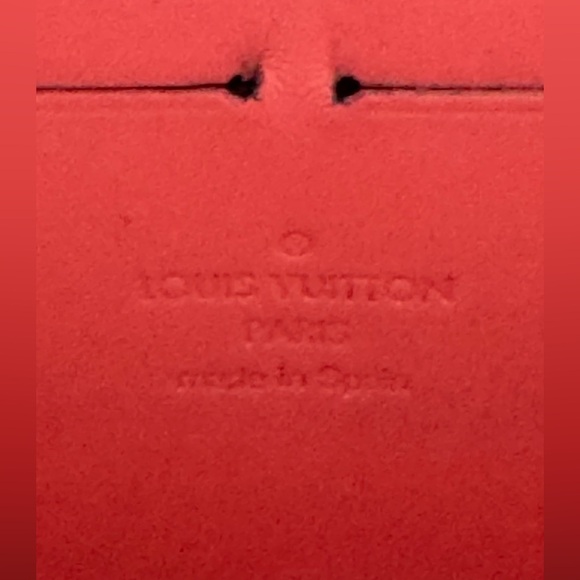 Authentic Louis Vuitton Pink Sweet Monogram Vernis Zippy Continental Wallet - Picture 11 of 16